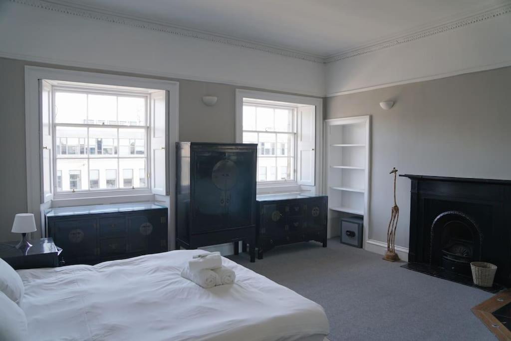 Prime Edinburgh City Centre - 4 Bed Penthouse Exterior foto