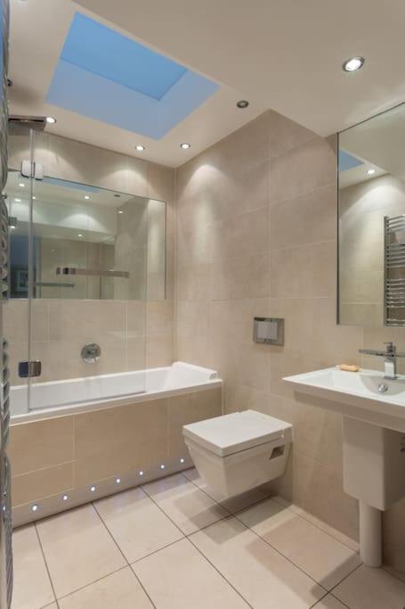Prime Edinburgh City Centre - 4 Bed Penthouse Exterior foto